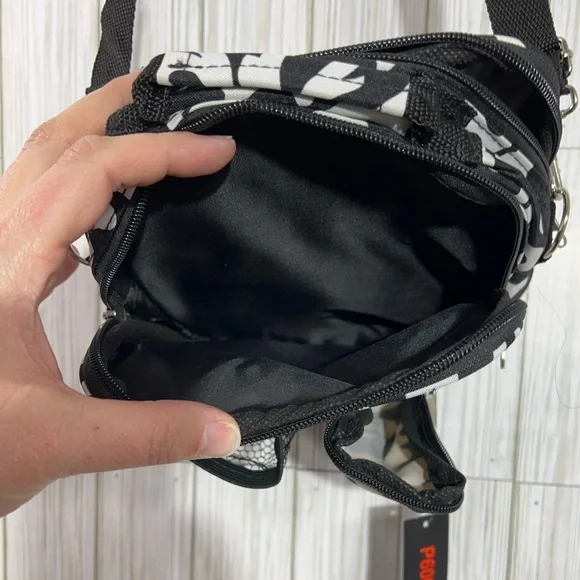 Black and White Crossbody Multi-zippers - Picture 5 of 9